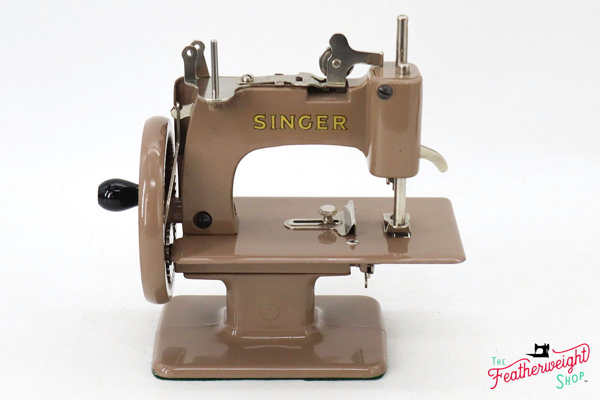 Singer Sewhandy Model 20 - Safari Brown - RARE, Complete Set October, 2024