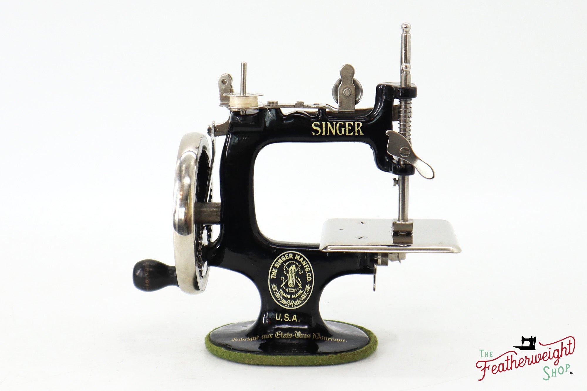 Singer Featherweight 221K Sewing Machine, French EF9120** and Sewhandy Set