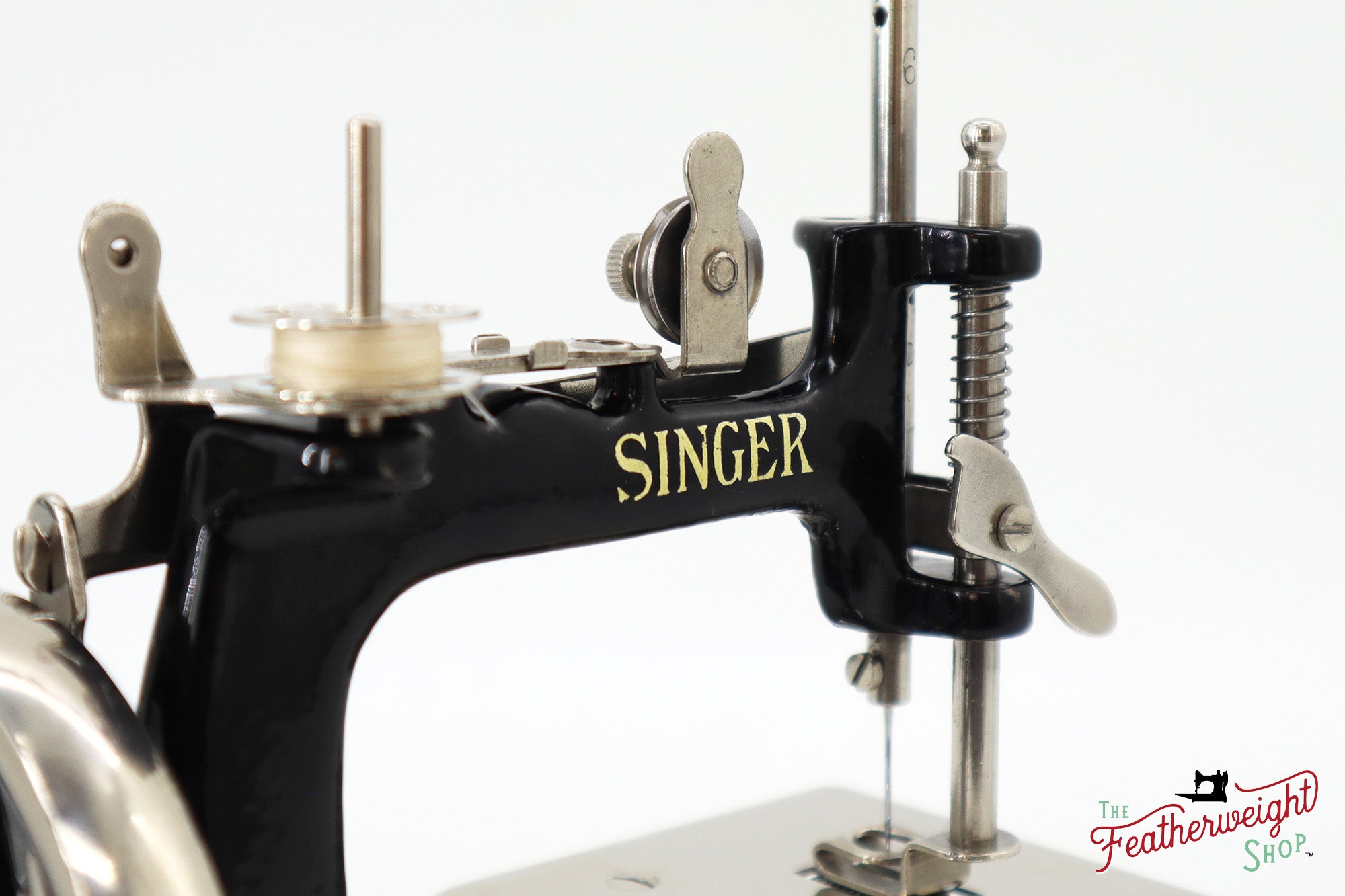 Singer Featherweight 221K Sewing Machine, French EF9120** and Sewhandy Set