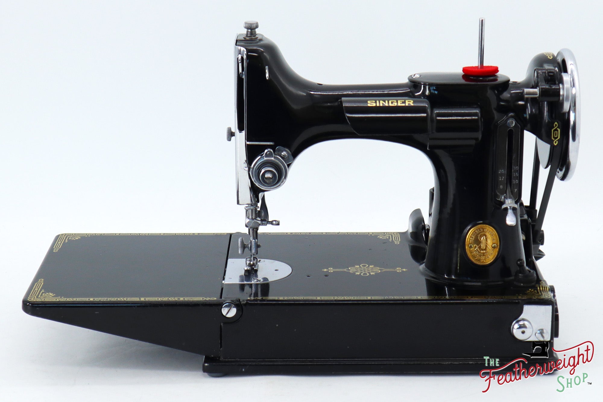 Singer Featherweight 221 Sewing Machine, "First-Run" 1933 AD5472**