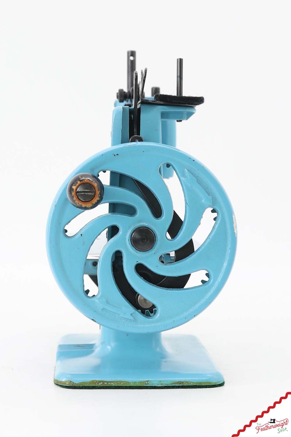 Singer Sewhandy Model 20 - Original Light Azure - RARE, October 2026