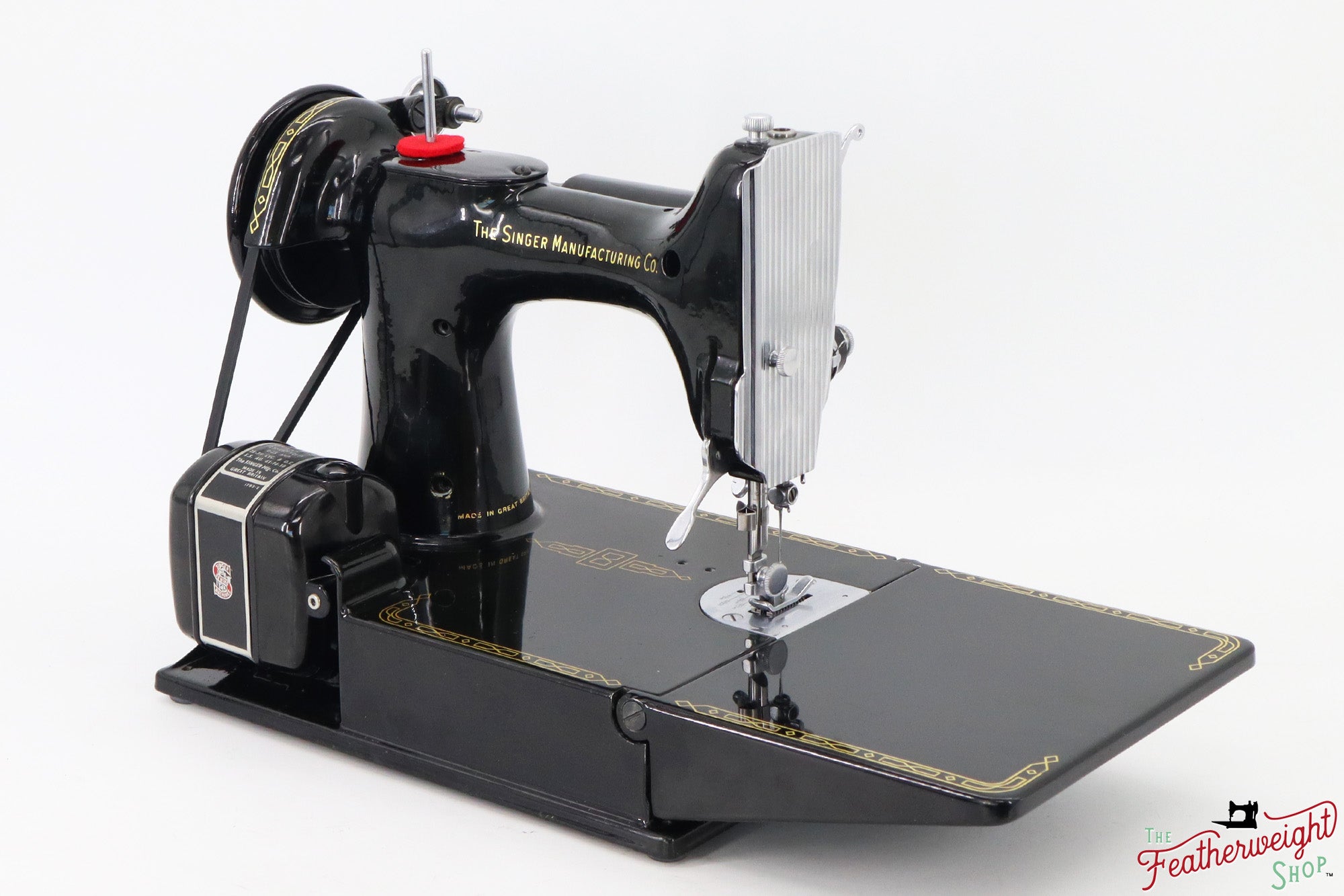 Singer Featherweight 221K Sewing Machine, 1955 - EK2033**