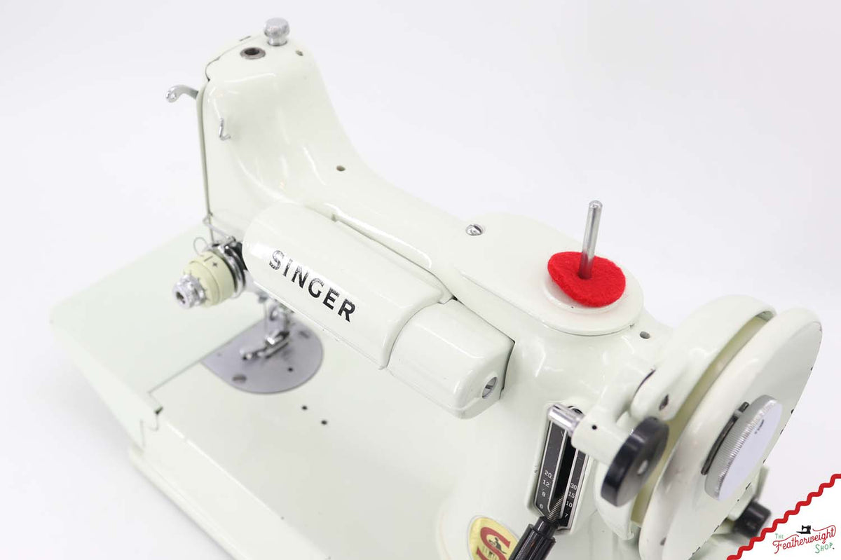 Singer Featherweight 221K Sewing Machine, WHITE EV9897** - RARE Case!