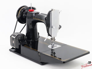 Load image into Gallery viewer, Singer Featherweight 221 Sewing Machine, AL909*** - 1955