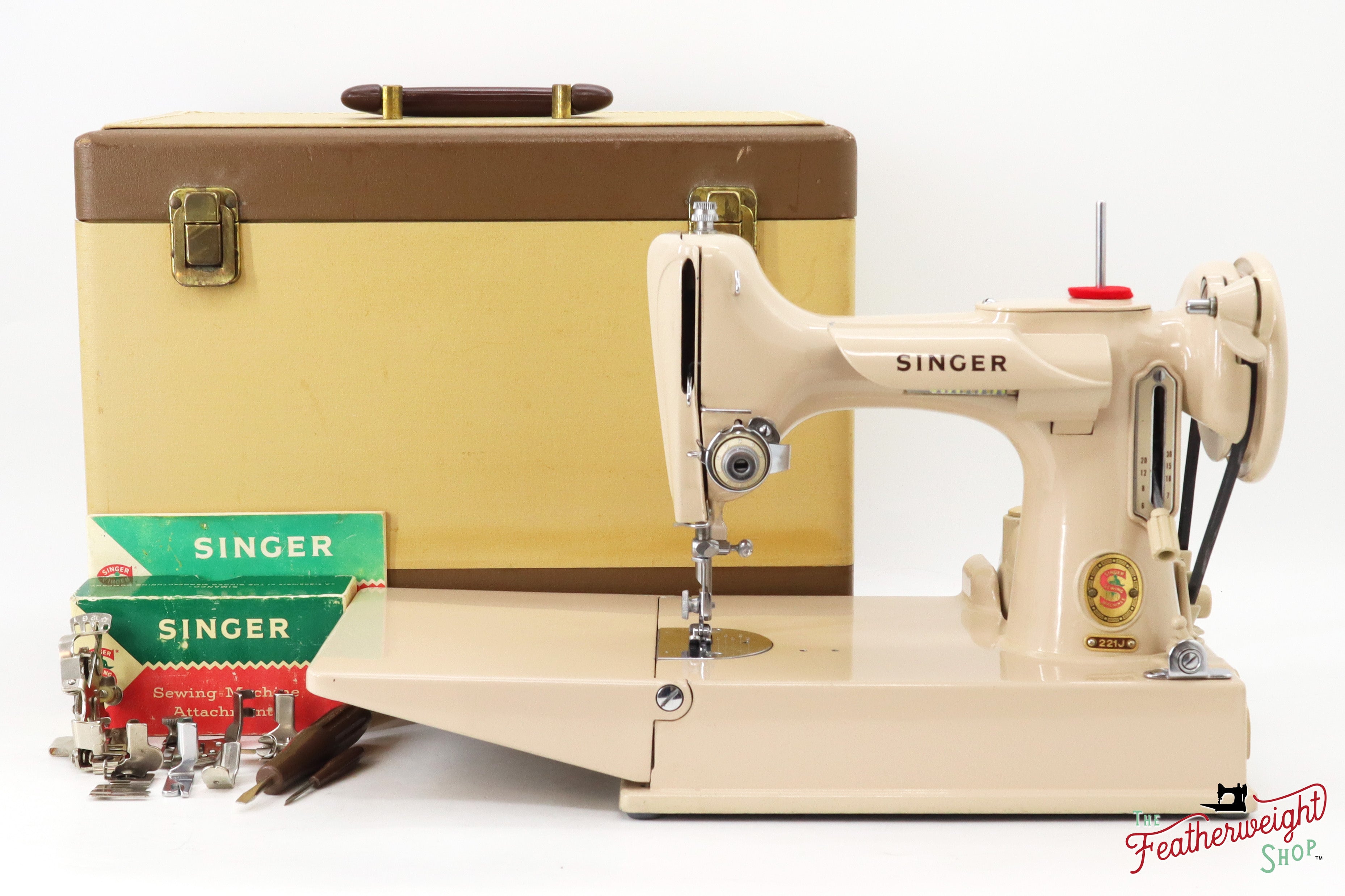 Singer Featherweight 221J Sewing Machine, Tan - ES8804**