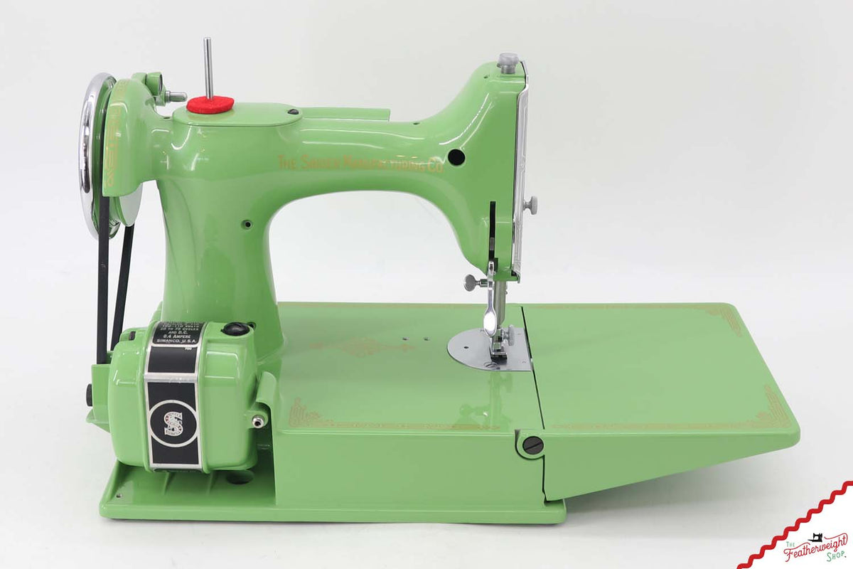 Singer Featherweight 221 AG693*** - Fully Restored in Tarragon