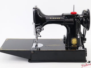 Load image into Gallery viewer, Singer Featherweight 221K Sewing Machine, 1957 - EM020***