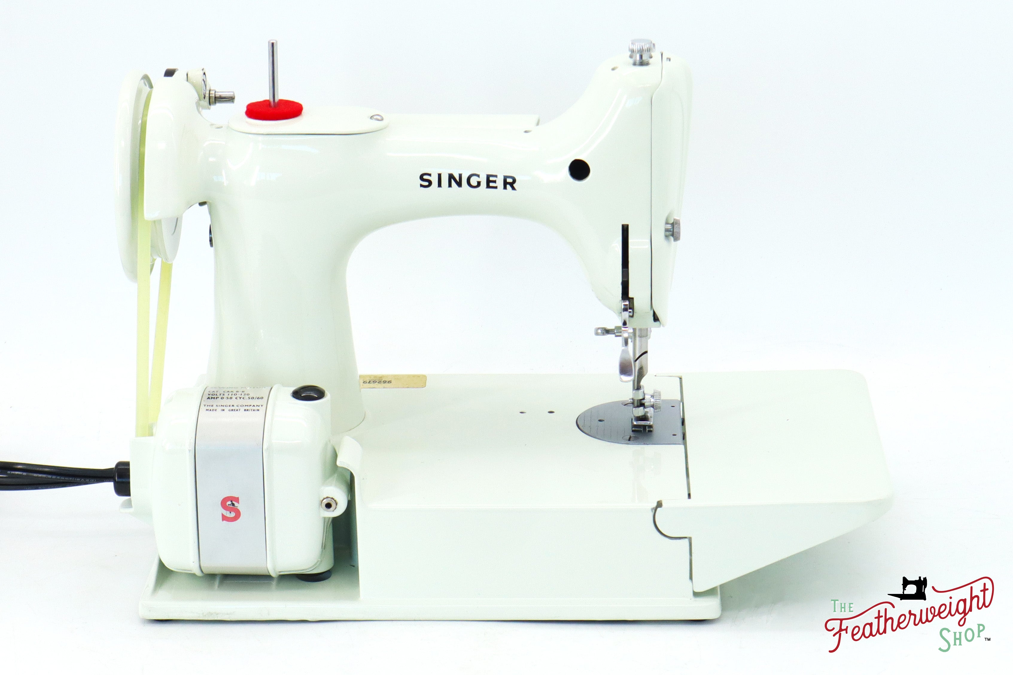 Singer Featherweight 221K Sewing Machine, WHITE EV9626** - RARE Case!