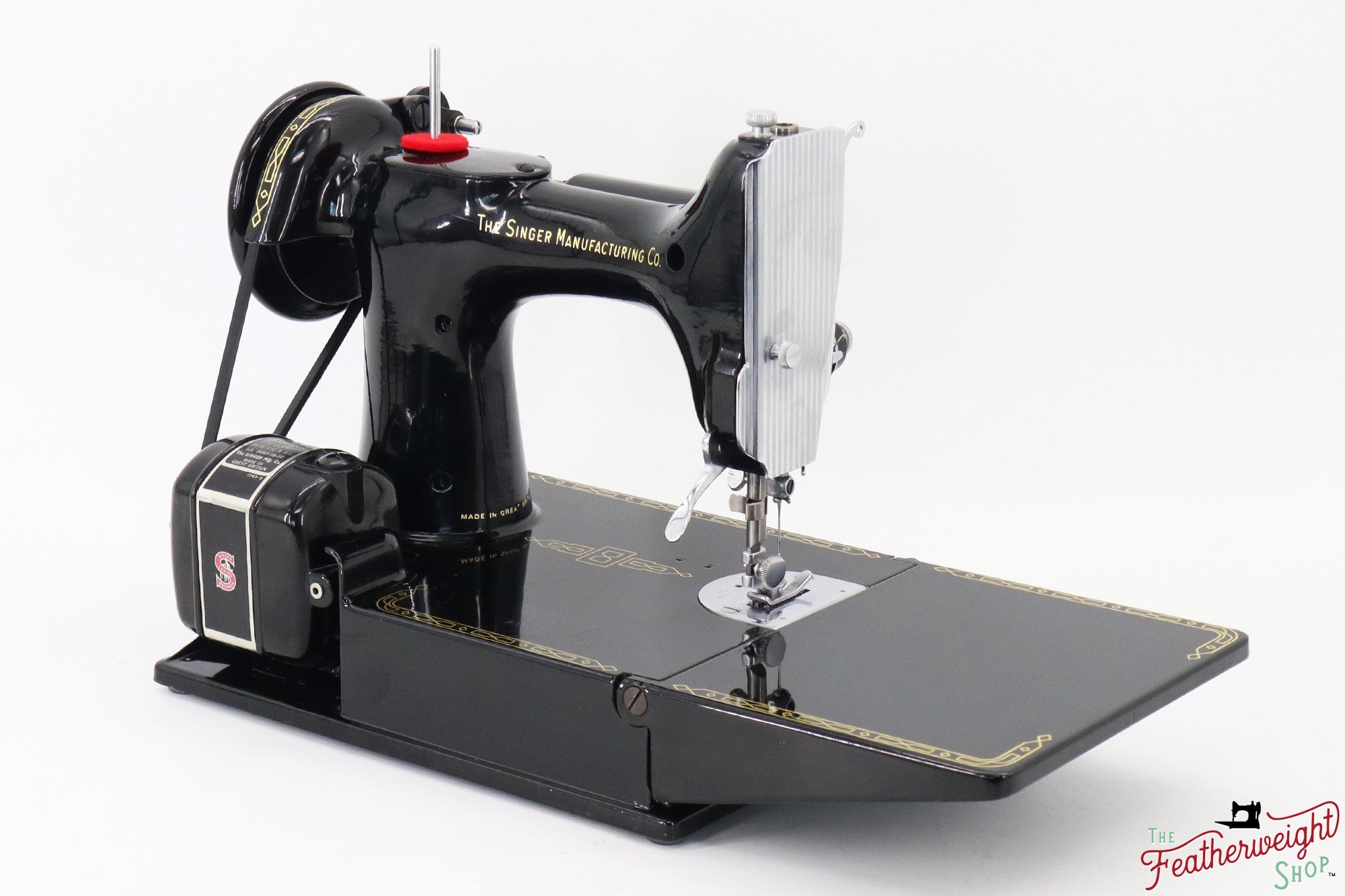 Singer Featherweight 221K Sewing Machine, 1957 - EM020***