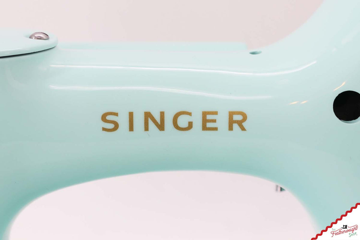 Singer Featherweight 221K7 Sewing Machine FA198*** - Fully Restored in Songbird
