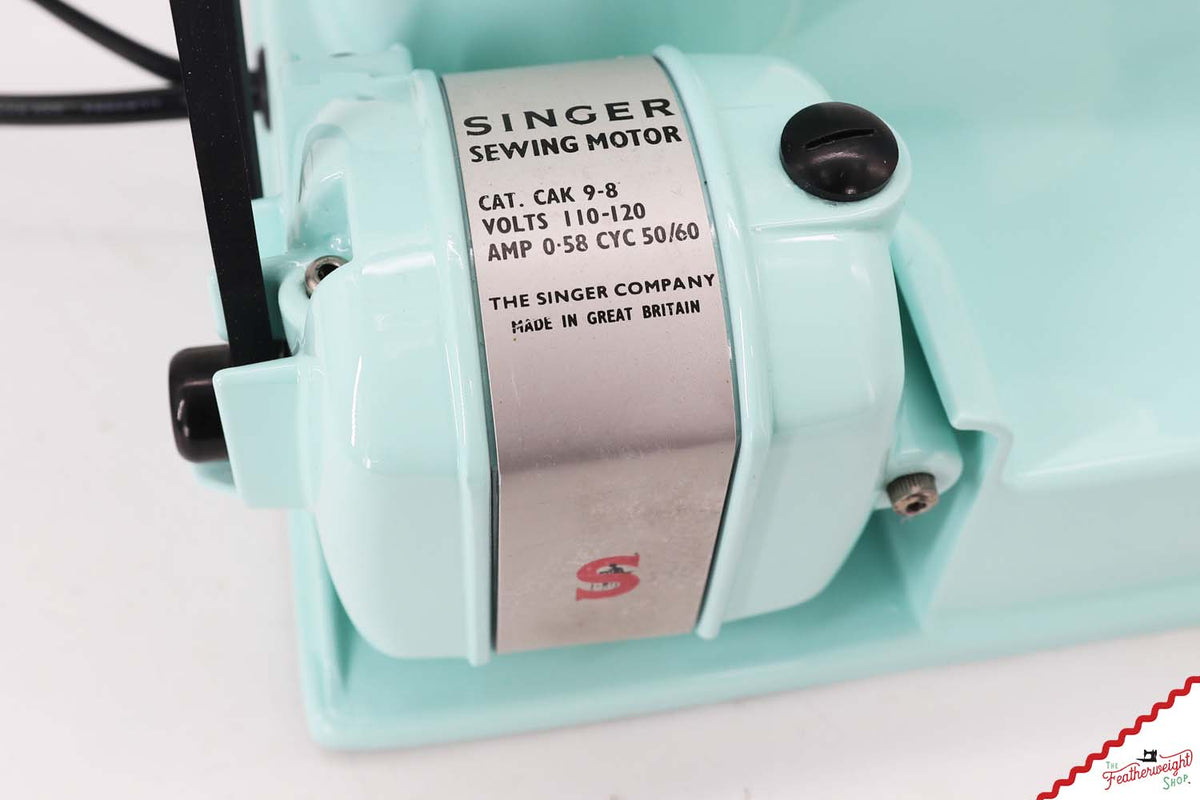 Singer Featherweight 221K7 Sewing Machine FA198*** - Fully Restored in Songbird
