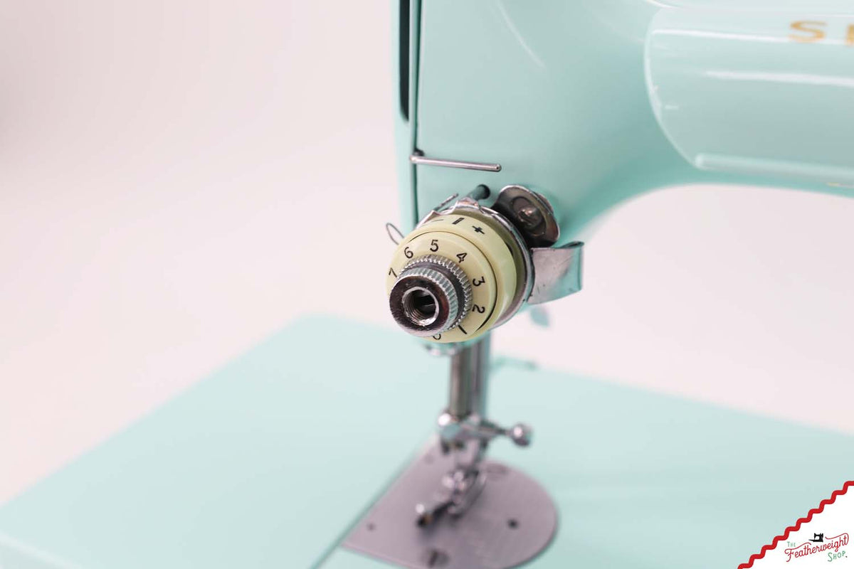 Singer Featherweight 221K7 Sewing Machine FA198*** - Fully Restored in Songbird