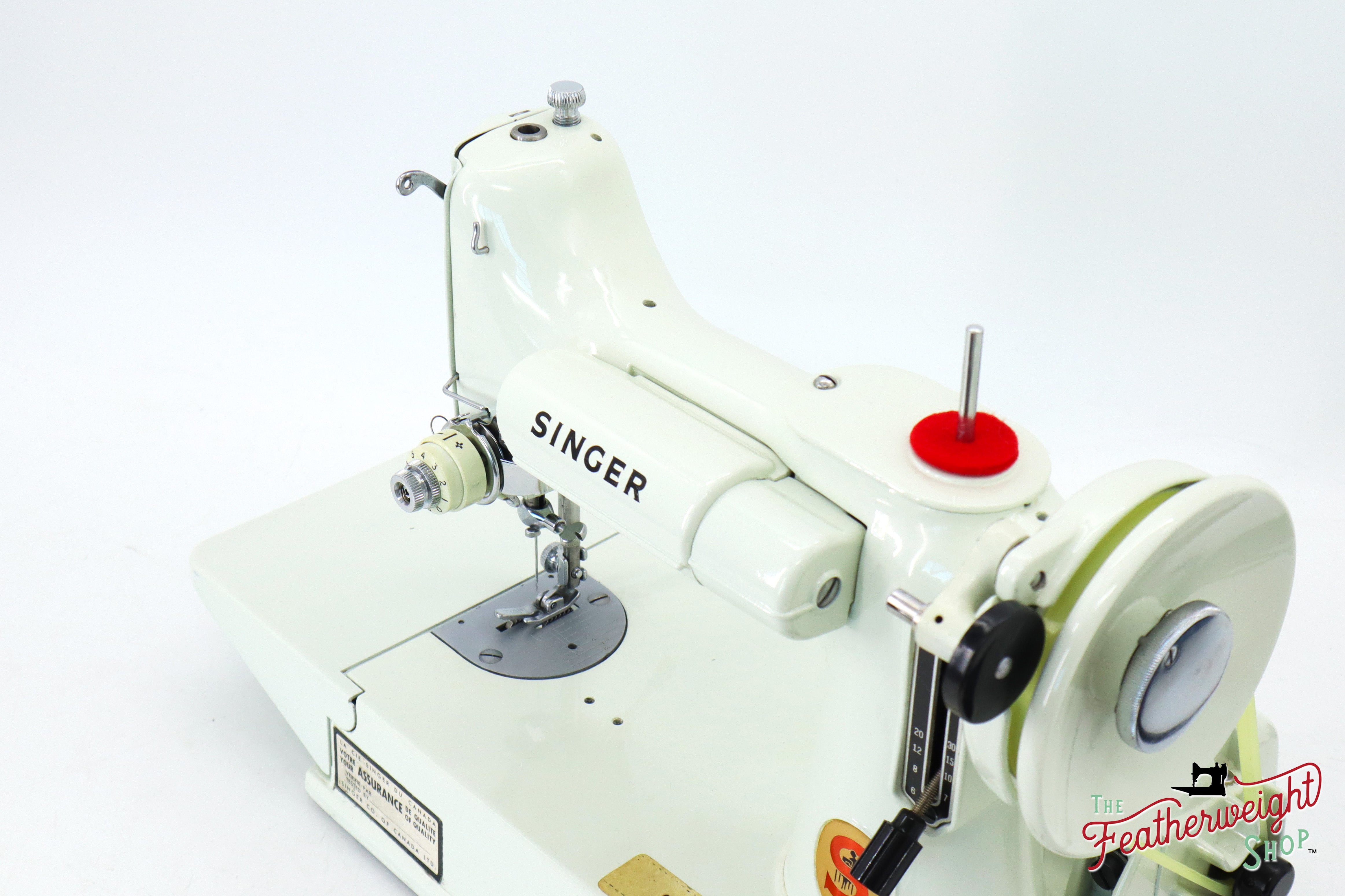 Singer Featherweight 221K Sewing Machine, WHITE EV9626** - RARE Case!