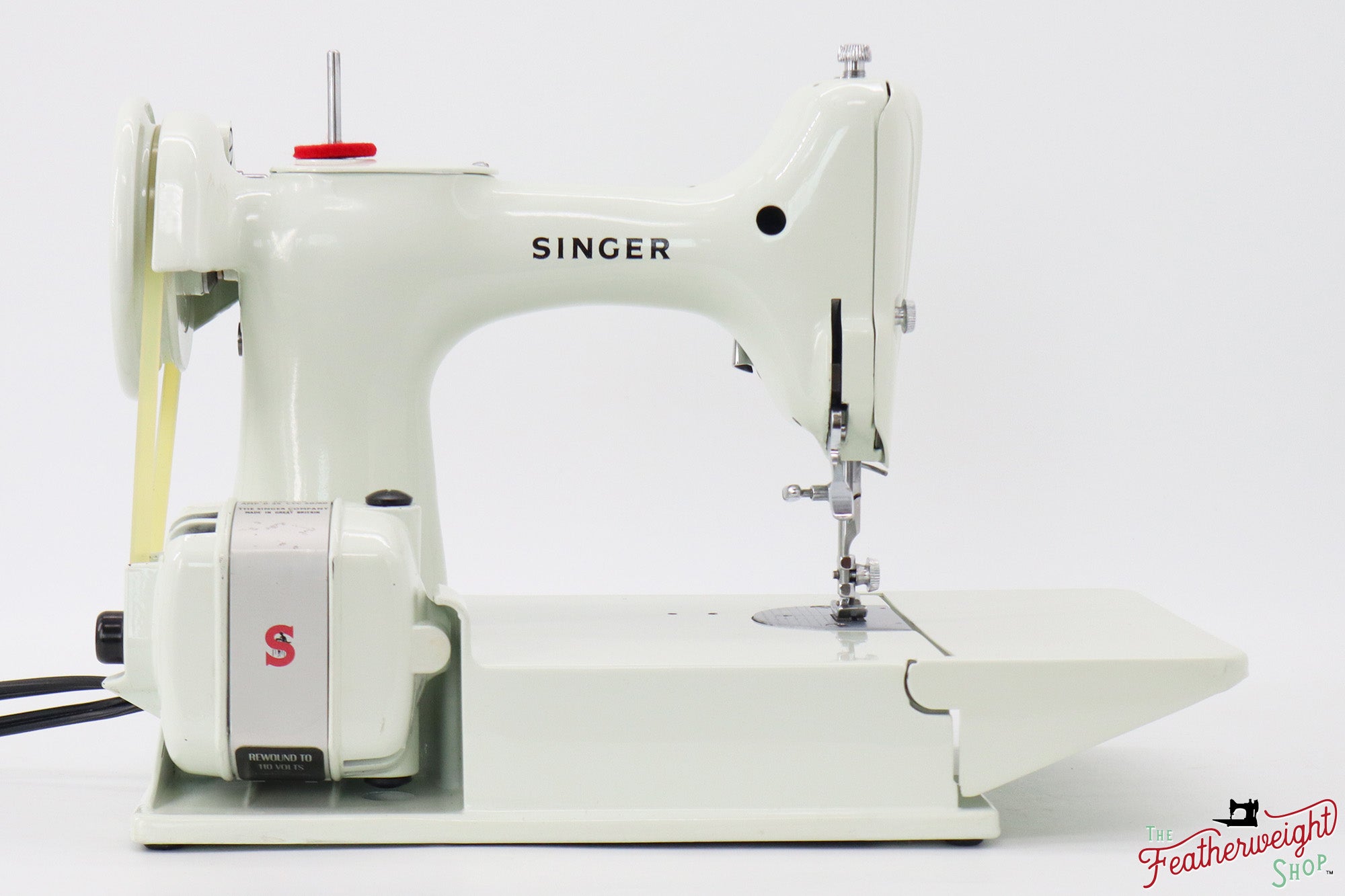 Singer Featherweight 221K Sewing Machine, WHITE FA203*** - RARE Case!