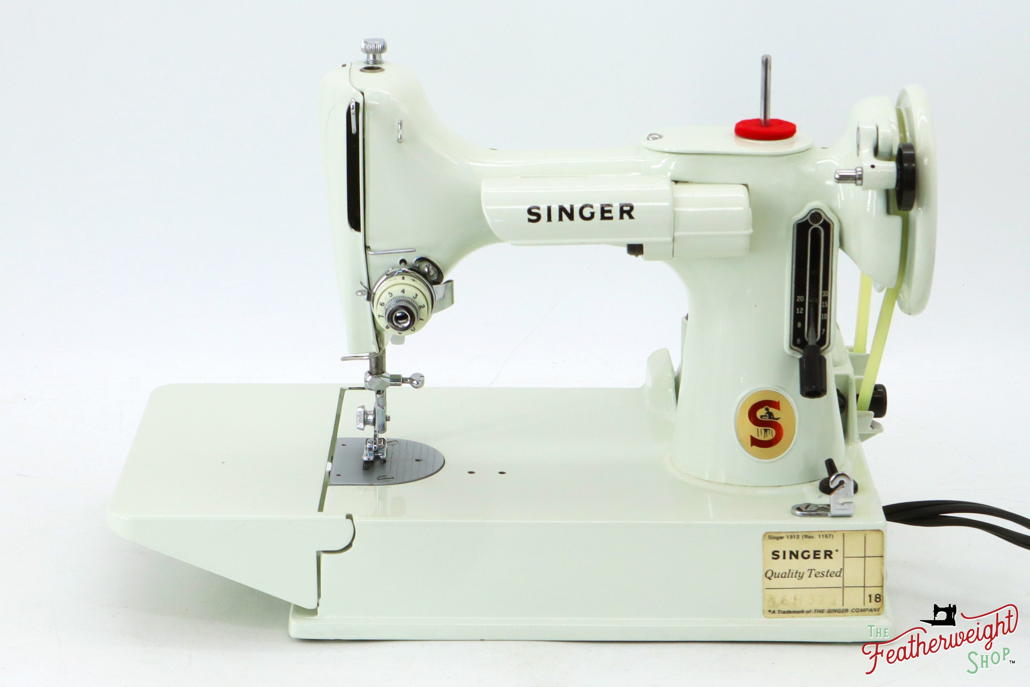 Singer Featherweight 221K Sewing Machine, WHITE FA219*** - RARE Case!