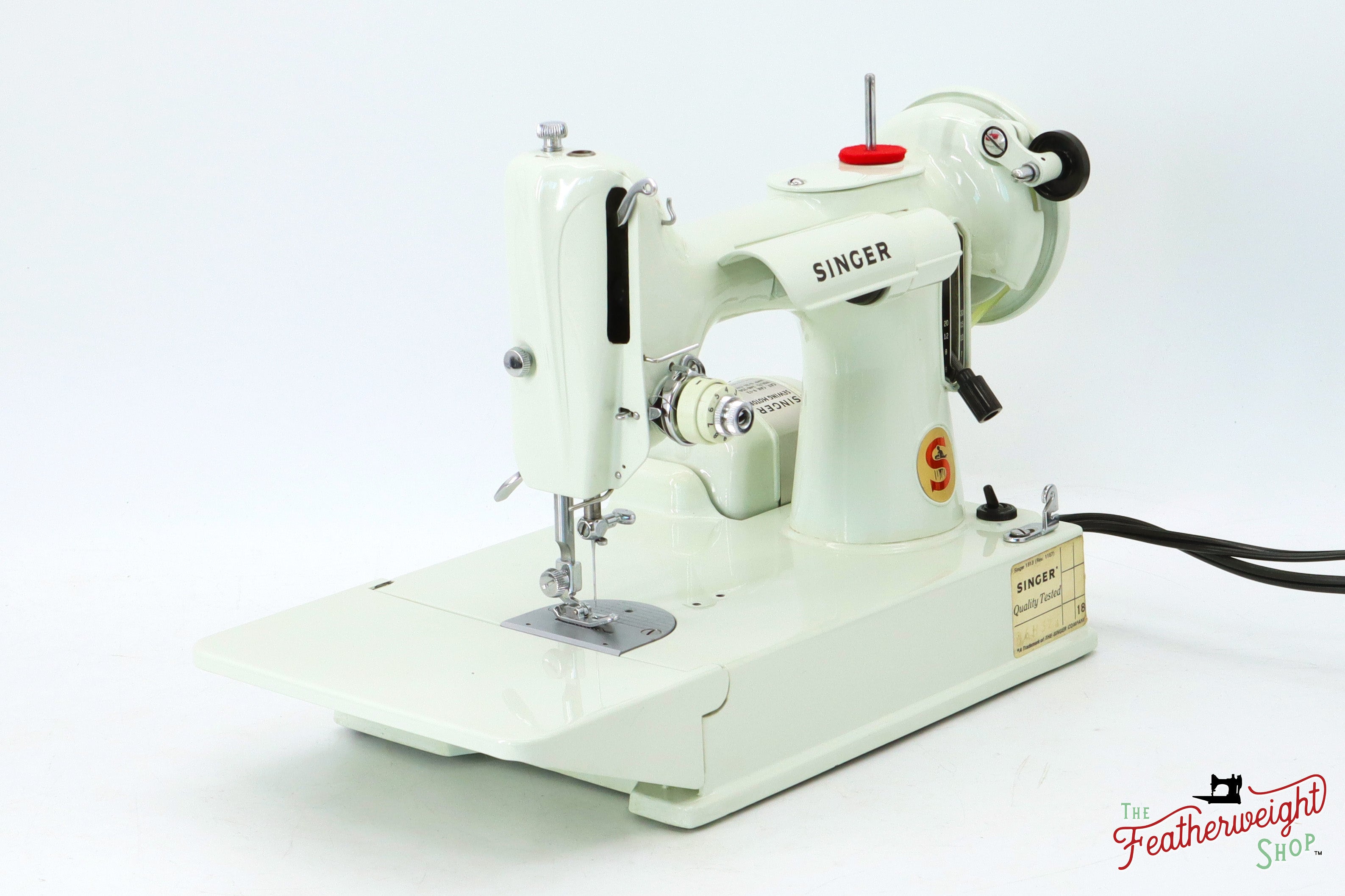 Singer Featherweight 221K Sewing Machine, WHITE FA219*** - RARE Case!