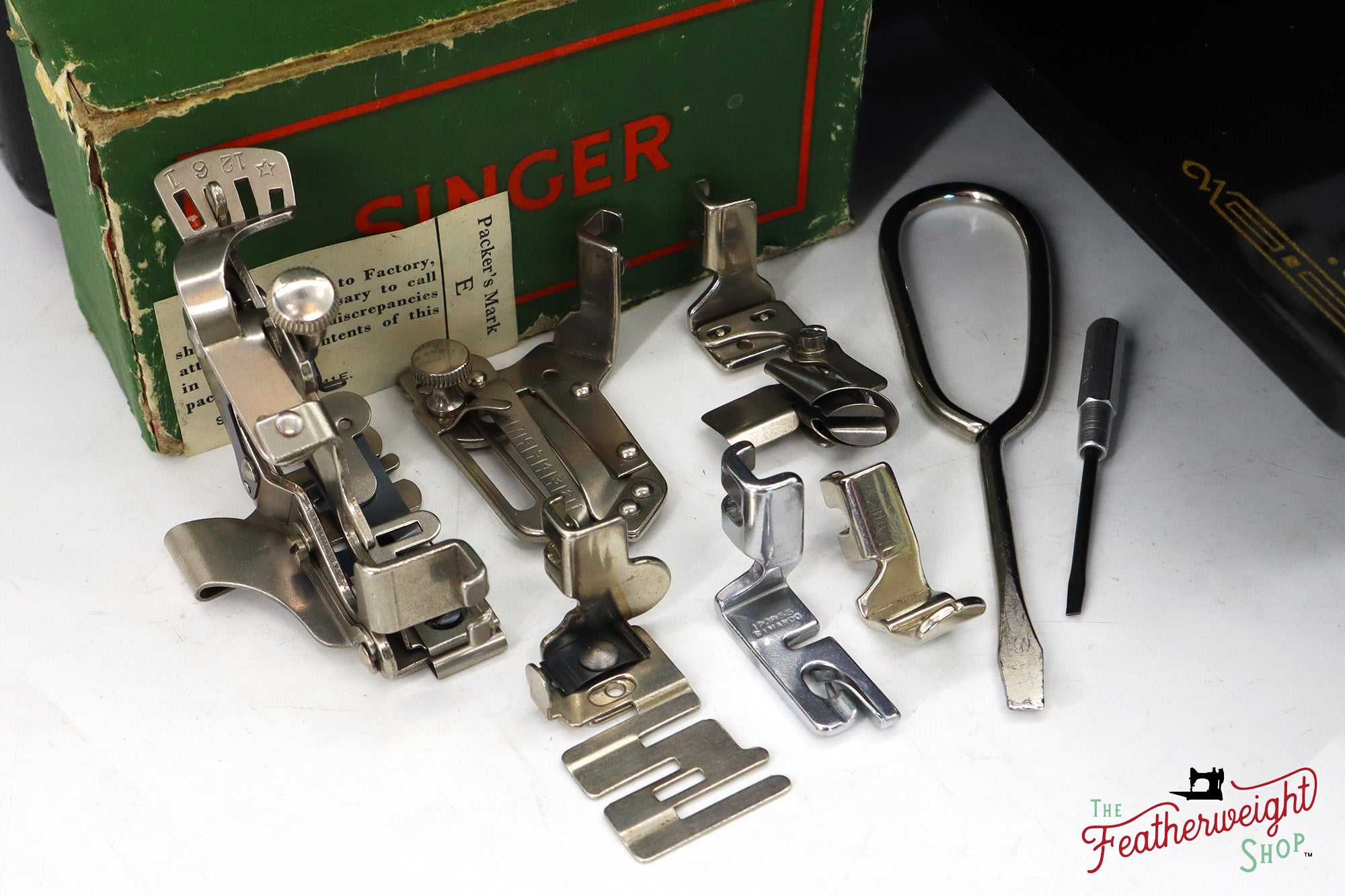 Singer Featherweight 221K, RARE 'M.R.' - EF696*** - Centennial