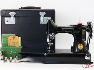 Load image into Gallery viewer, Singer Featherweight 221 Sewing Machine, 1935 AD889***