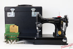 Singer Featherweight 221 Sewing Machine, 1935 AD889***
