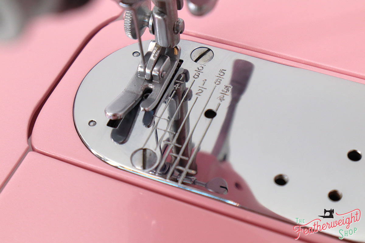 Singer Featherweight 222K - EJ6236** - Fully Restored in Pink Frosting