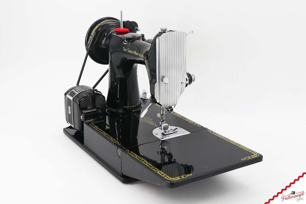 Singer Featherweight 221K Sewing Machine, RED "S" - ES2490**