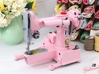 Load image into Gallery viewer, Singer Featherweight 222K - EJ6236** - Fully Restored in Pink Frosting