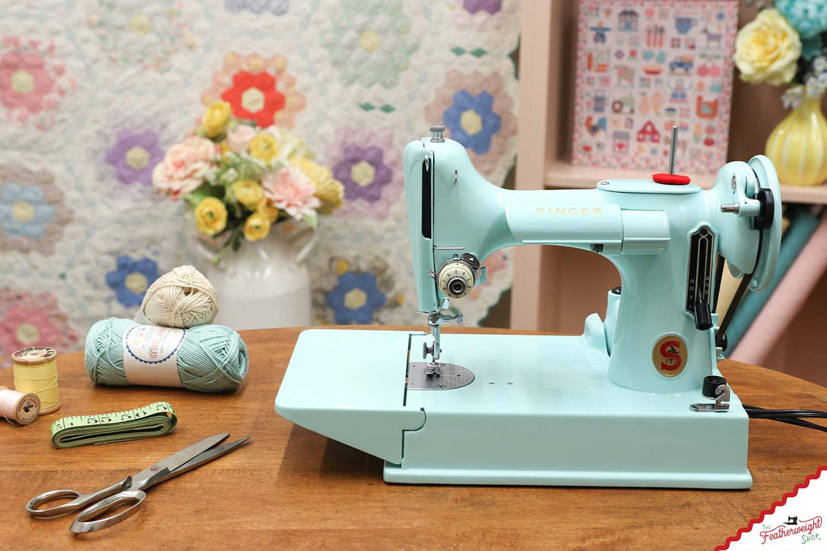 Singer Featherweight 221K7 Sewing Machine FA198*** - Fully Restored in Songbird