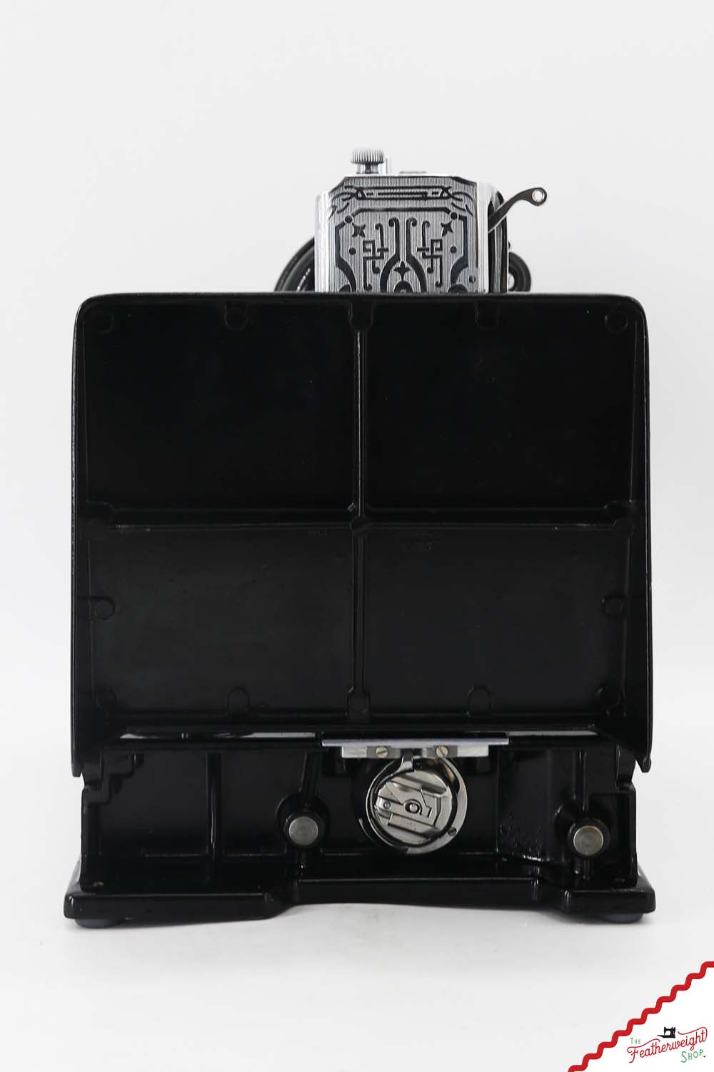 Singer Featherweight 221K Sewing Machine, French EG0731**