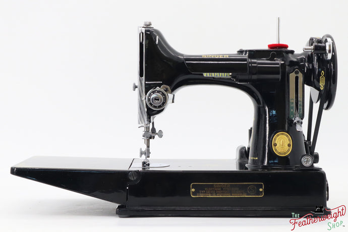 Singer Featherweight Swedish 221K Sewing Machine, EH2439**