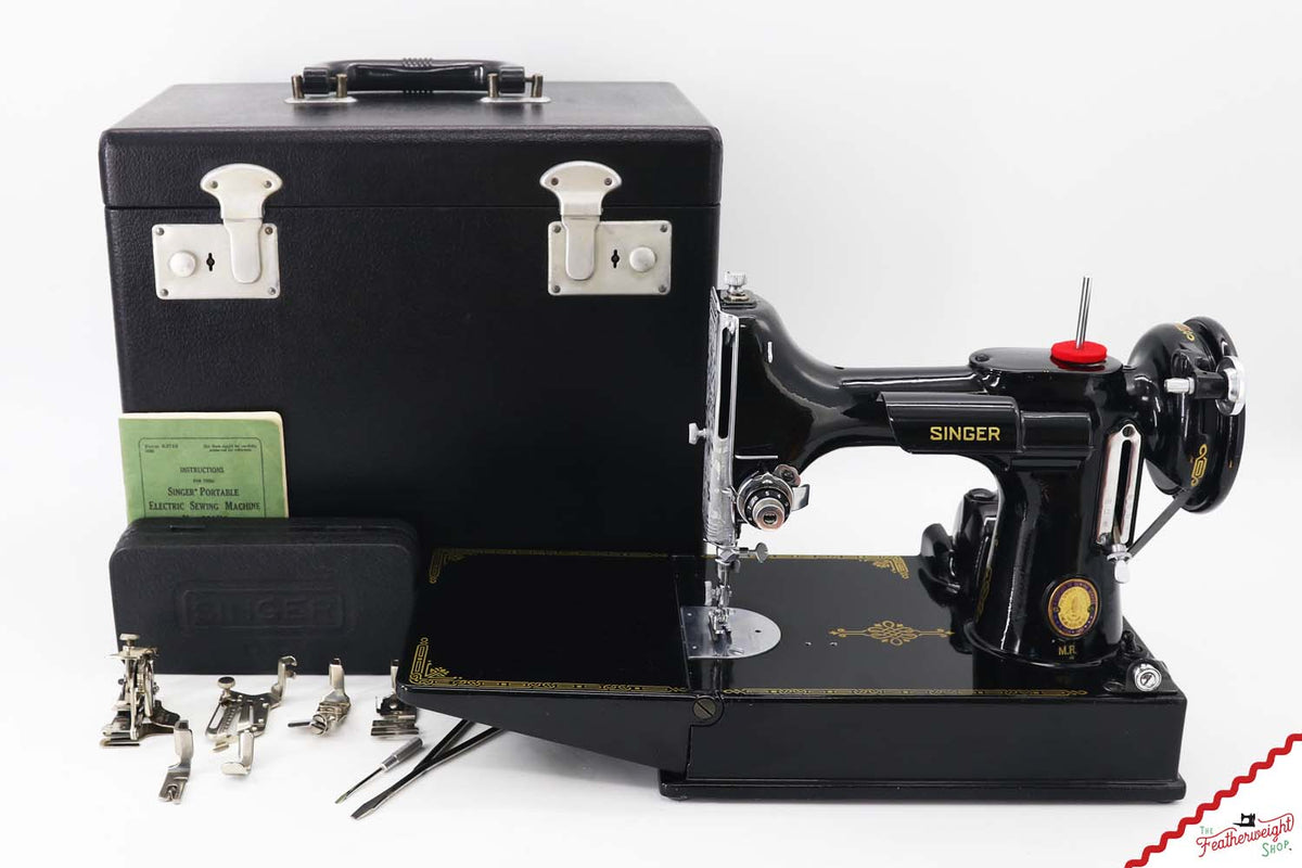 Singer Featherweight 221K, RARE 'M.R.' - EF706*** - Centennial