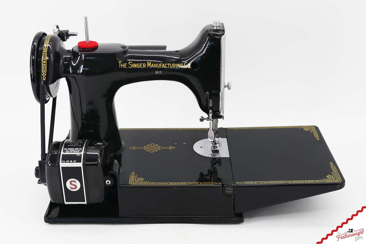 Singer Featherweight 221K, RARE 'M.R.' - EF706*** - Centennial