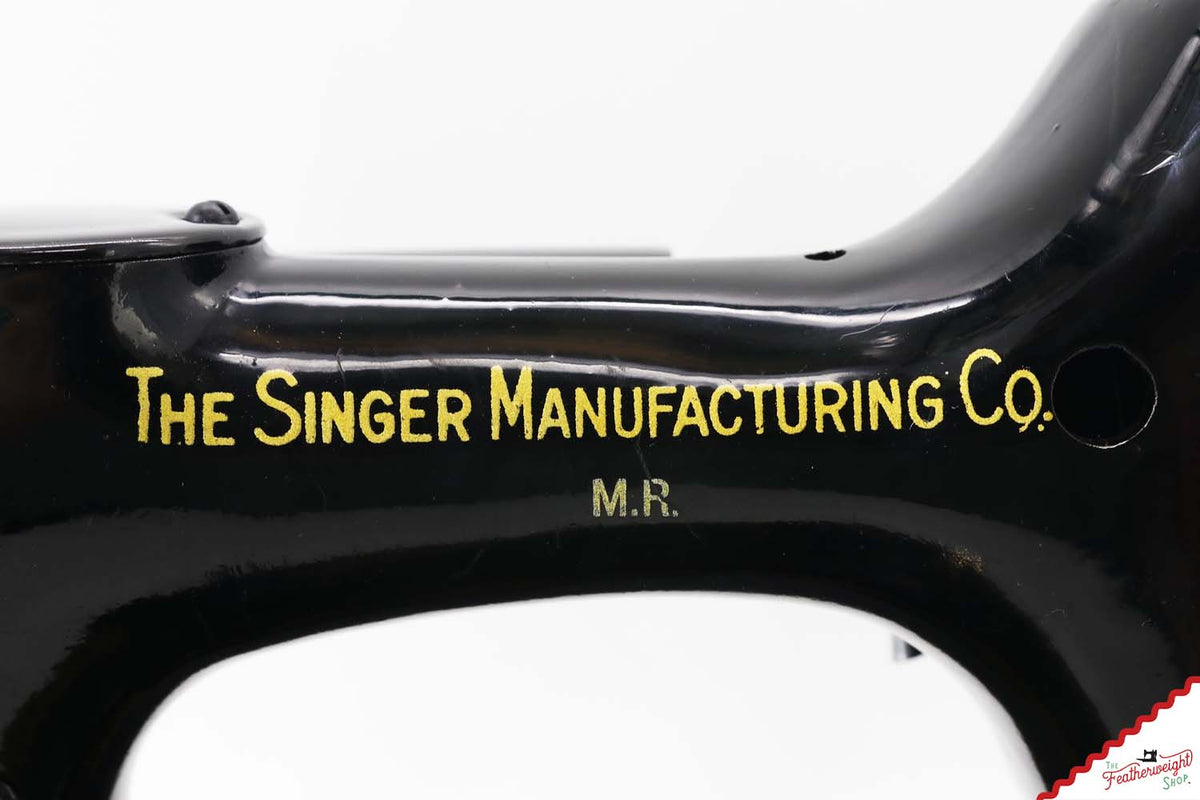 Singer Featherweight 221K, RARE 'M.R.' - EF706*** - Centennial