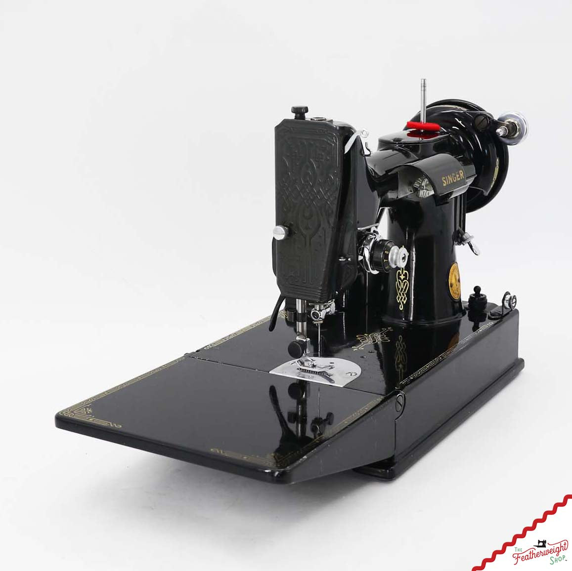 Singer Featherweight 221, AG526***, 1945 Blackside - RARE