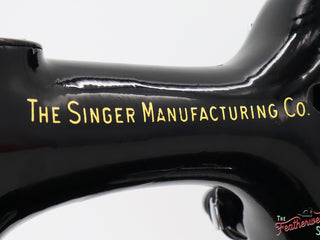 Load image into Gallery viewer, Singer Featherweight 221K Sewing Machine, RED &quot;S&quot; - ES2467**