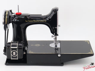 Load image into Gallery viewer, Singer Featherweight 221 Sewing Machine, &quot;First-Run&quot; 1933 AD5505**