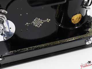 Load image into Gallery viewer, Singer Featherweight 221 Sewing Machine, &quot;First-Run&quot; 1933 AD5505**