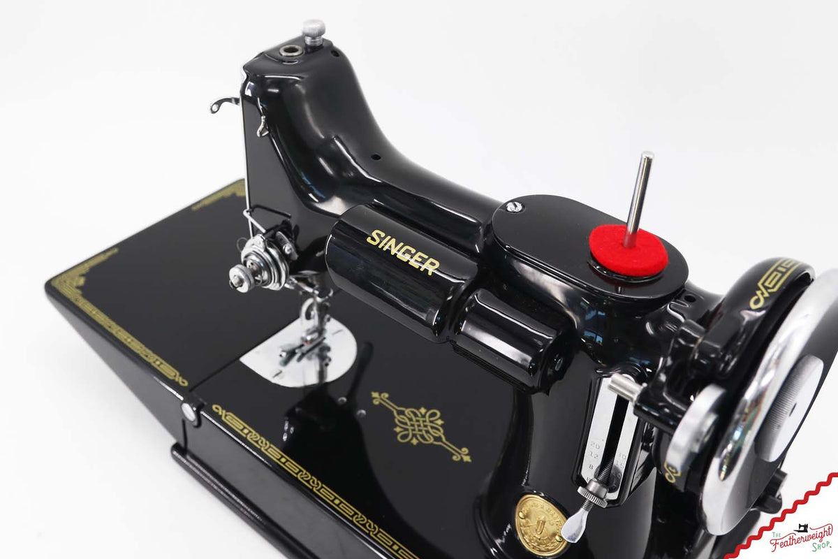 Singer Featherweight 221, "First-Run" 1933 AD54544* - Fully Restored in Gloss Black