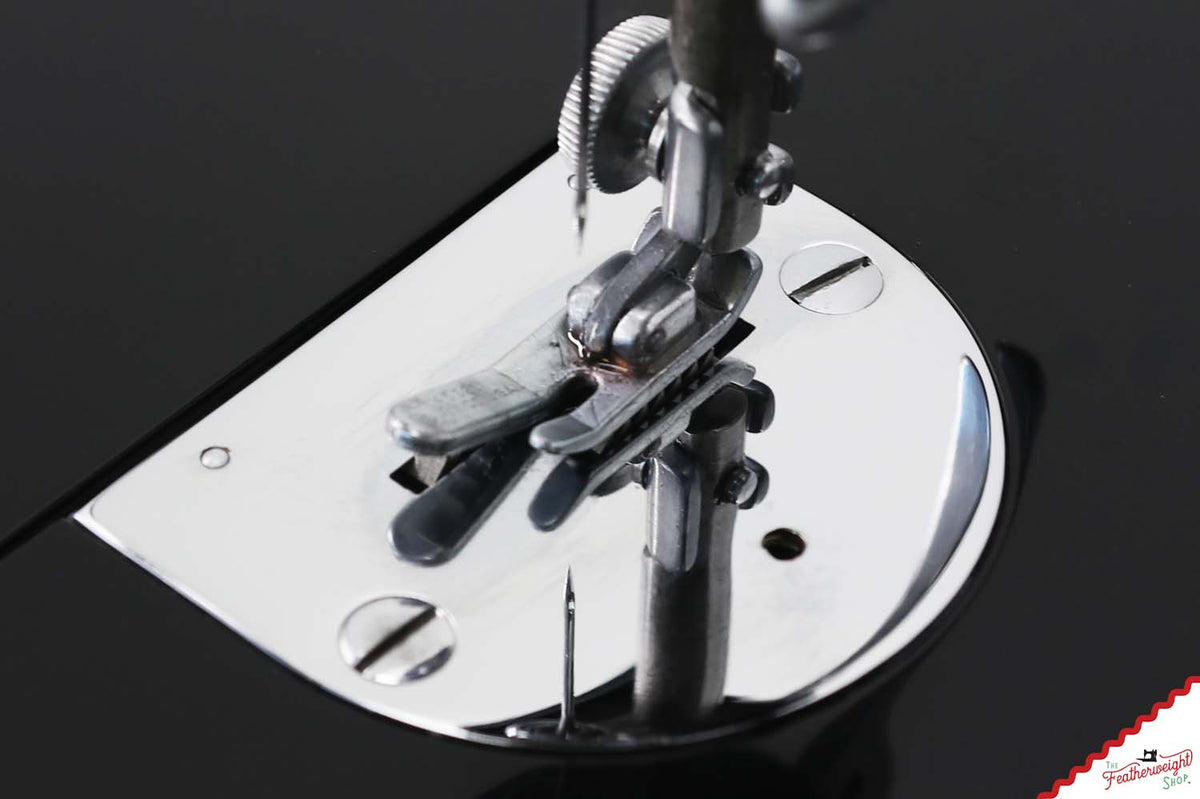 Singer Featherweight 221, "First-Run" 1933 AD54544* - Fully Restored in Gloss Black