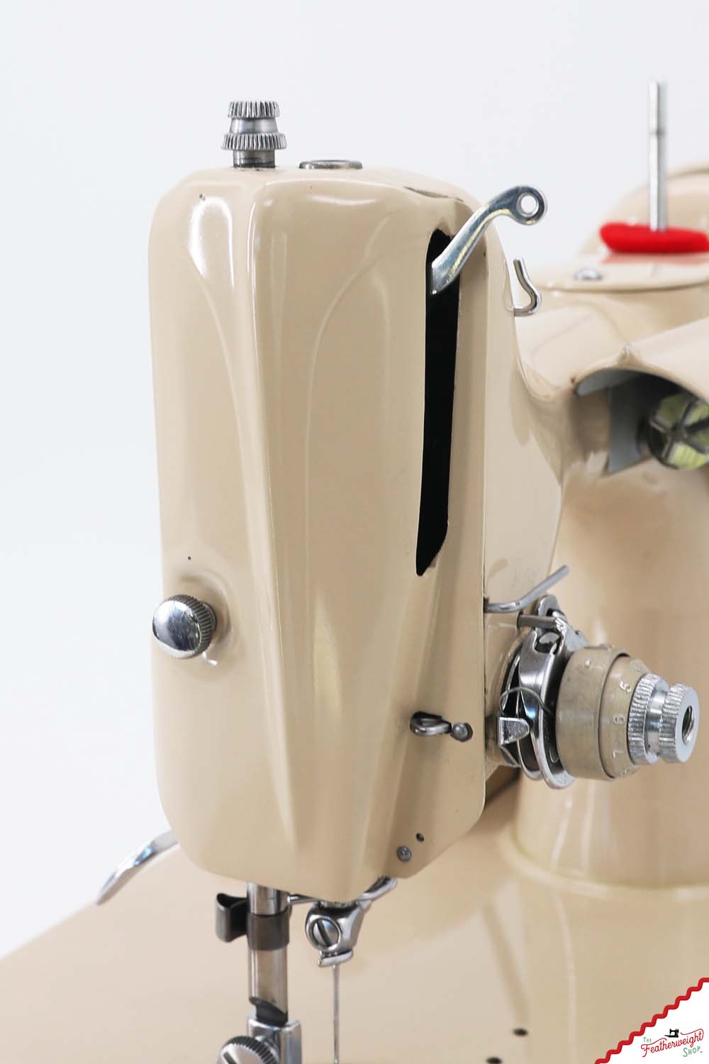 Singer Featherweight 221J Sewing Machine, Tan - JE160***