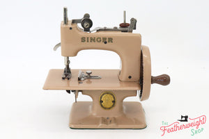 Singer Sewhandy Model 20, Beige - May 2024 Faire