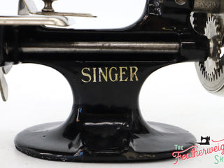 Load image into Gallery viewer, Singer Sewhandy Model 20, Black - May 2024 Faire