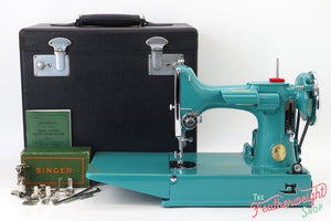 Singer Featherweight 221, AE779*** - Fully Restored in Lagoon