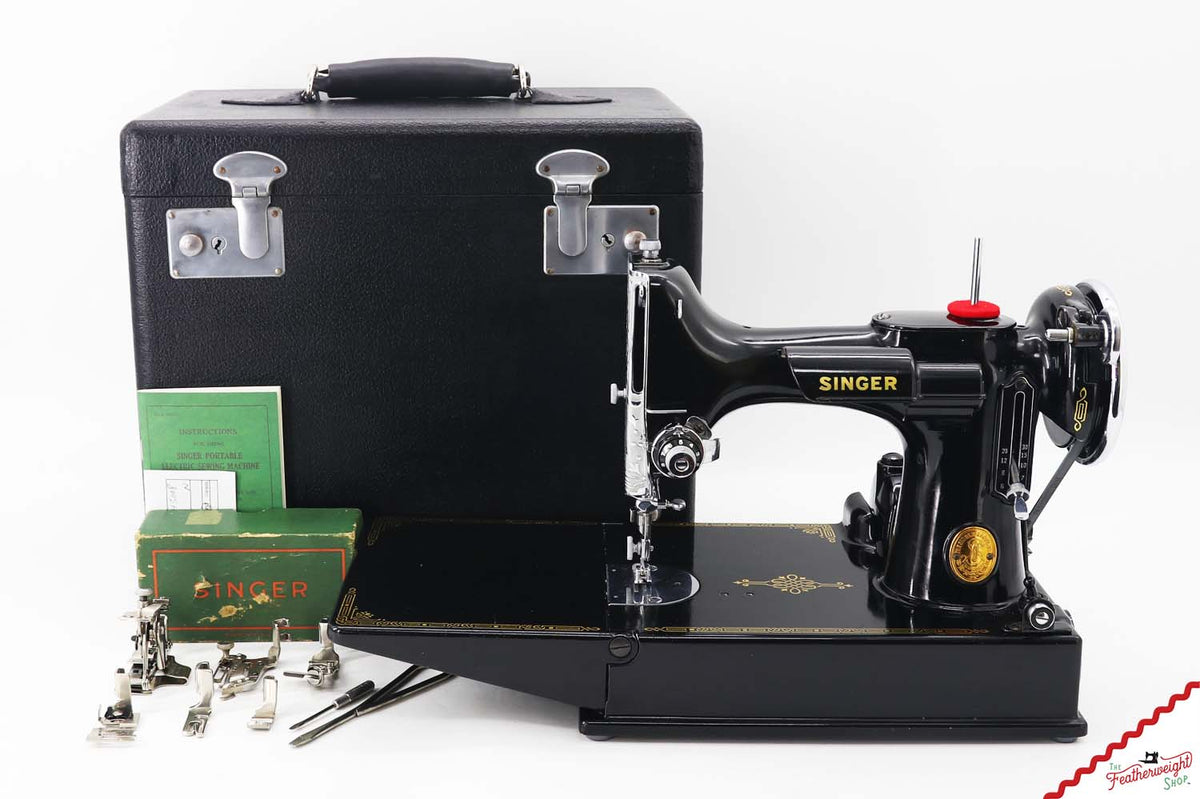 Singer Featherweight 221 Sewing Machine, AF743*** - 1941