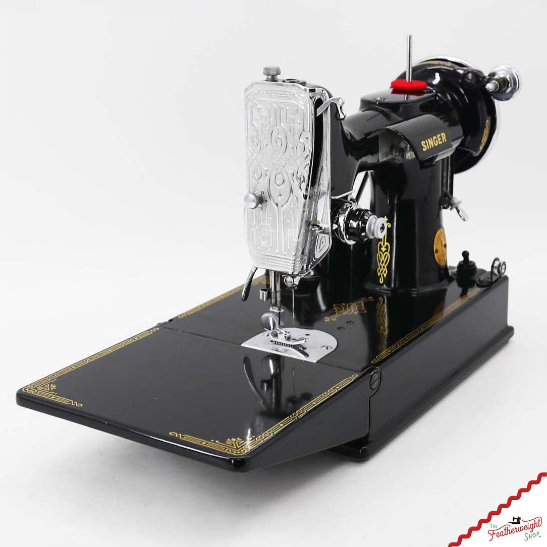 Singer Featherweight 221 Sewing Machine, AF743*** - 1941