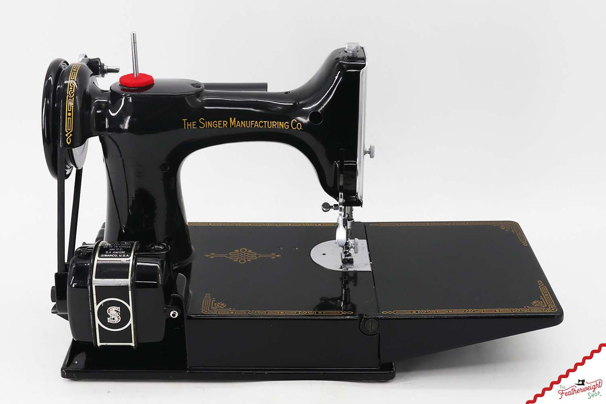 Singer Featherweight 221 Sewing Machine, AH131*** - 1947