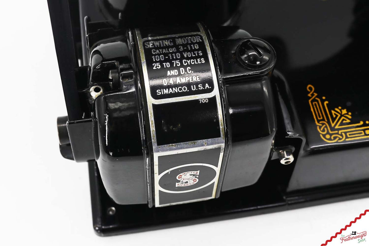 Singer Featherweight 221 Sewing Machine, AH131*** - 1947