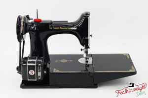 Singer Featherweight 221K Sewing Machine, 1952 - EH245***