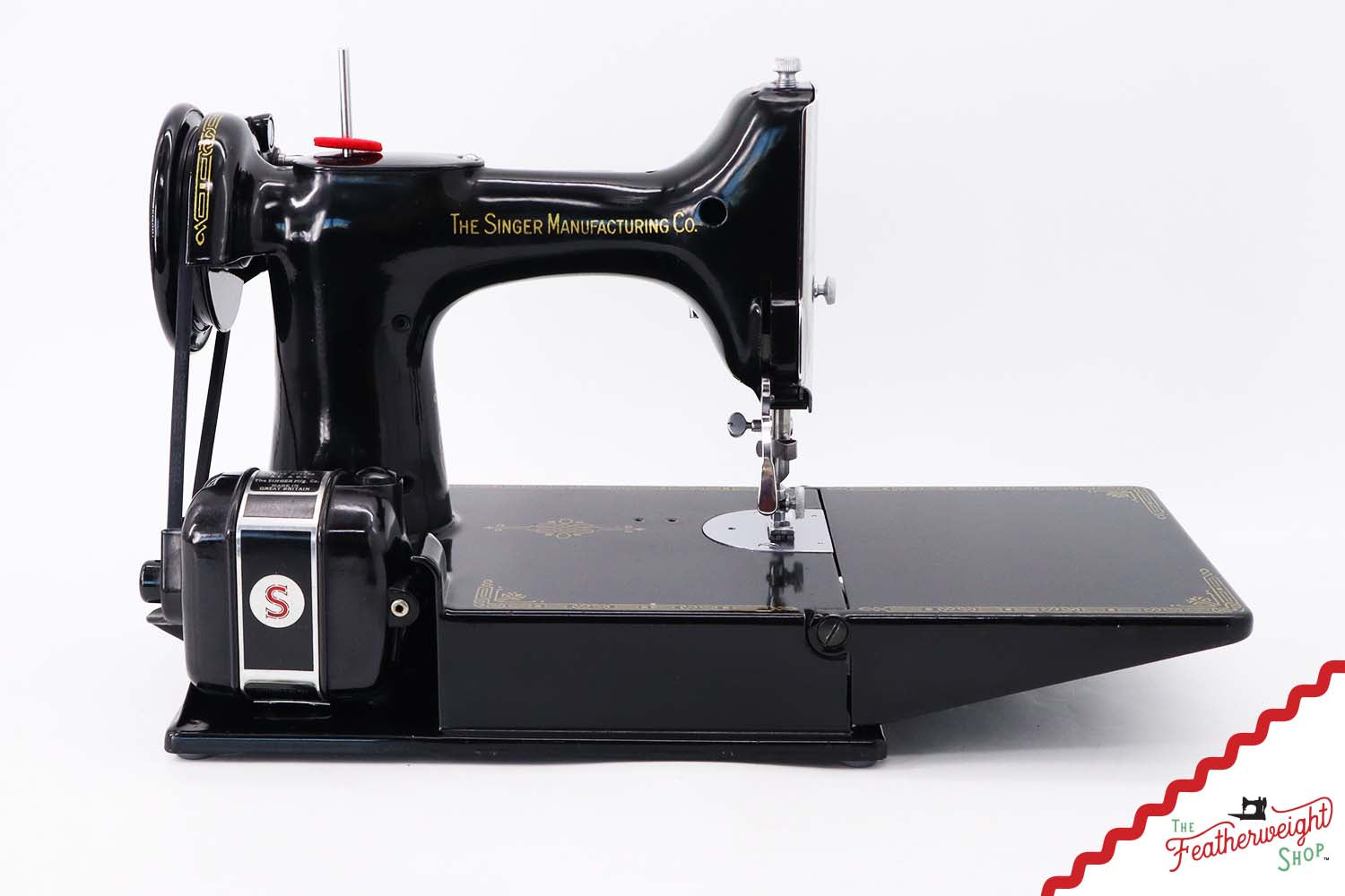 Featherweight 221K Sewing Machine, EE4529** - 1947