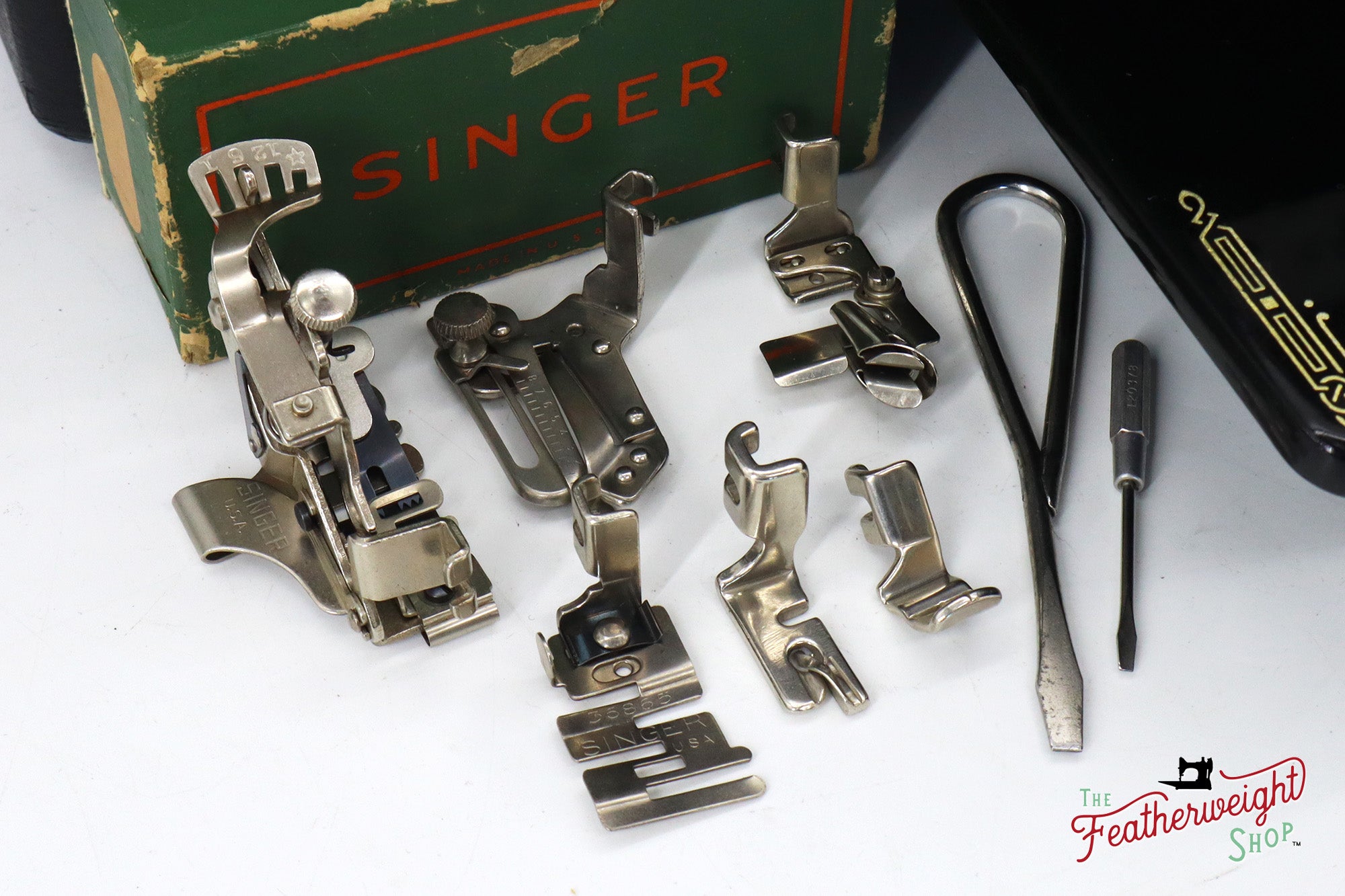 Singer Featherweight 221 Sewing Machine, AF878*** - 1941