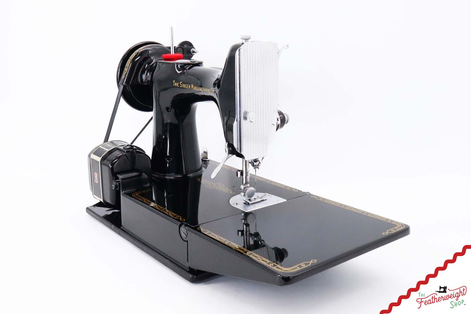 Singer Featherweight 221 Sewing Machine, AM674*** - 1957